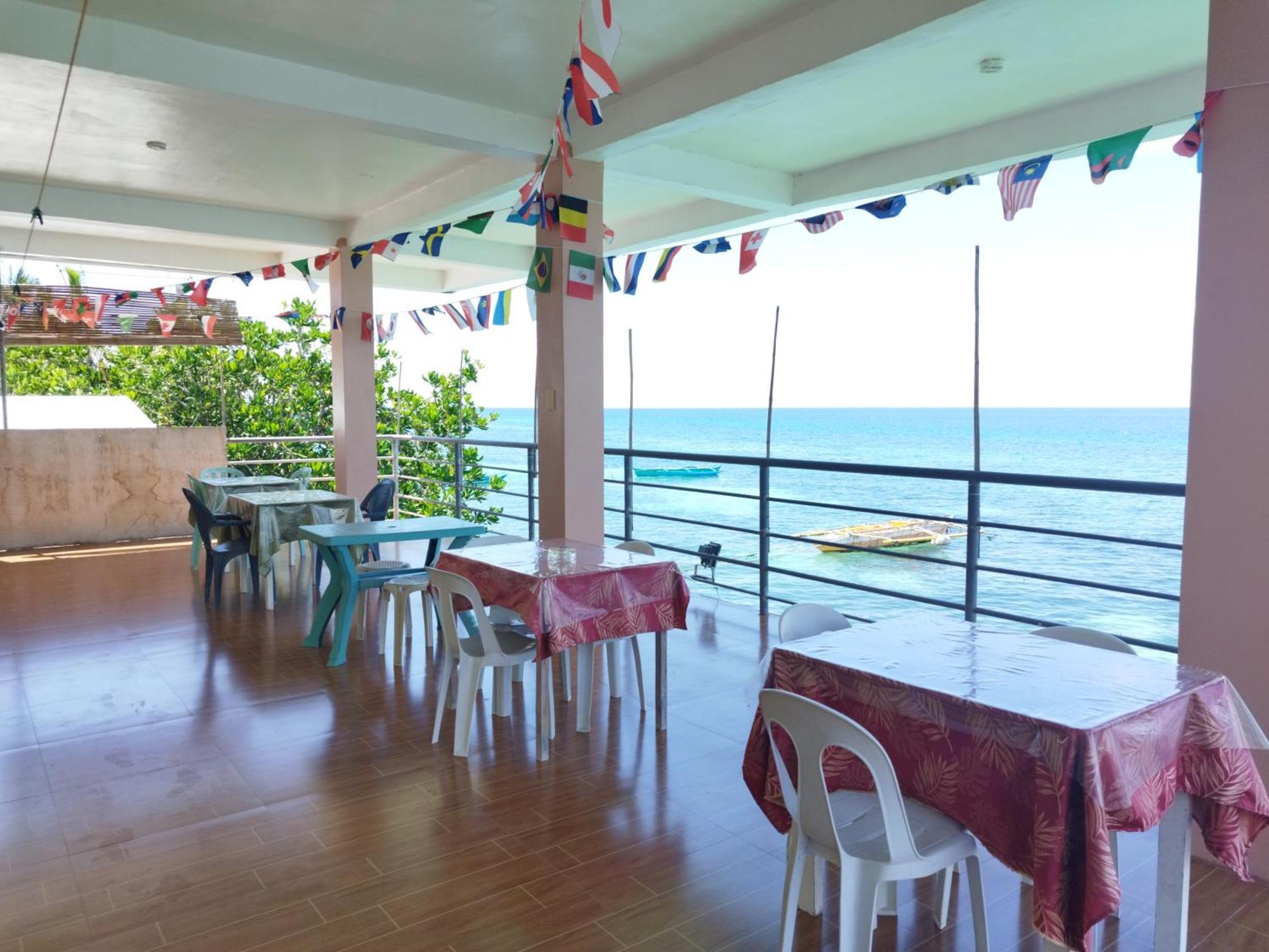 Ocean View Lodging House Bed & Breakfast Oslob Exterior photo